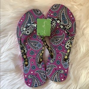 Vera Bradley flip flops, Size Medium NWT